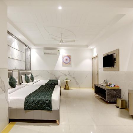 Hotel Delhi 37 By Star Group Near Delhi Airport New Delhi Ngoại thất bức ảnh