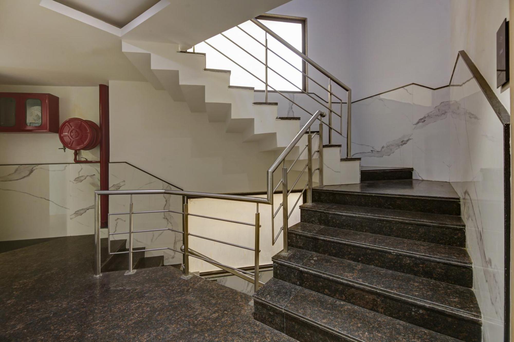Hotel Delhi 37 By Star Group Near Delhi Airport New Delhi Ngoại thất bức ảnh